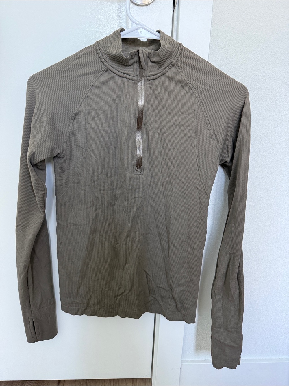 H&M Sport Quarter-Zip Pullover in Taupe Green